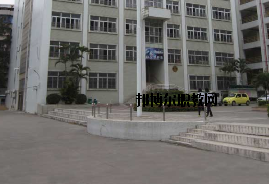 汕頭林百欣科技中專學(xué)校2020年報名條件、招生要求、招生對象