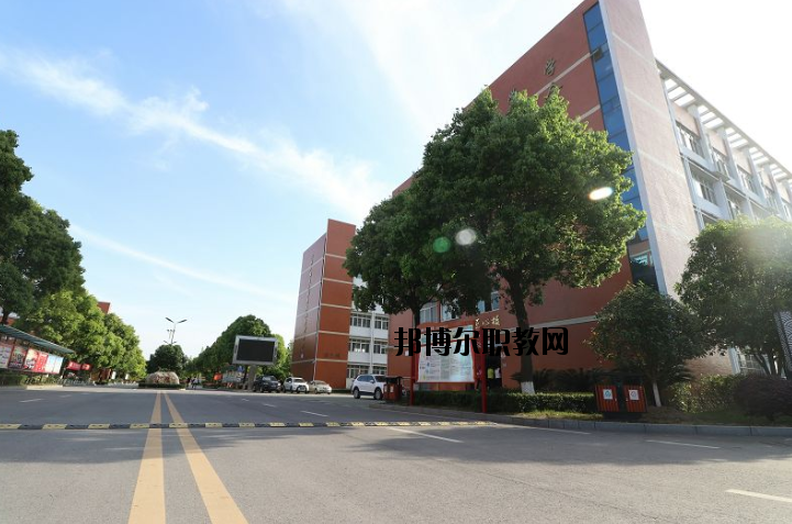 江陵職教中心2020年報(bào)名條件、招生要求、招生對(duì)象