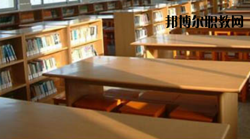 柳州工業(yè)職業(yè)技術(shù)學(xué)校2020年報(bào)名條件、招生要求、招生對象 