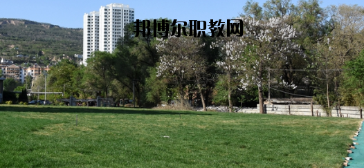 天水岷山技工學(xué)校2020年報名條件、招生要求、招生對象