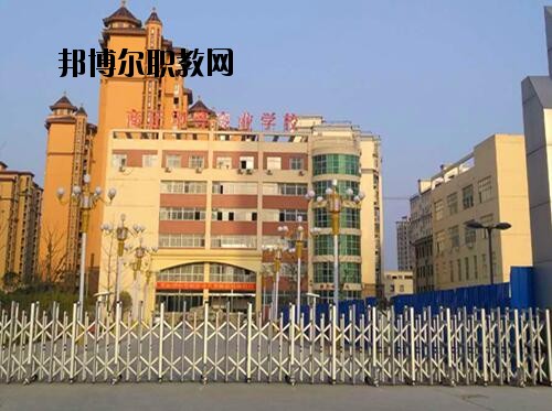 商丘中等專業(yè)學(xué)校2021年報(bào)名條件、招生對(duì)象