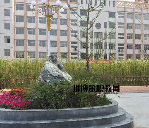 商丘中等專業(yè)學(xué)校怎么樣、好不好