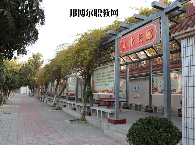 平頂山工業(yè)學校怎么樣、好不好