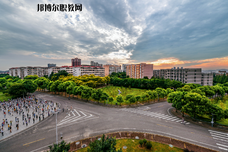 江蘇建筑職業(yè)技術(shù)學(xué)院怎么樣、好不好