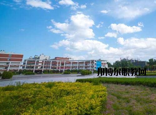 河南經(jīng)濟管理學校2021年報名條件、招生對象