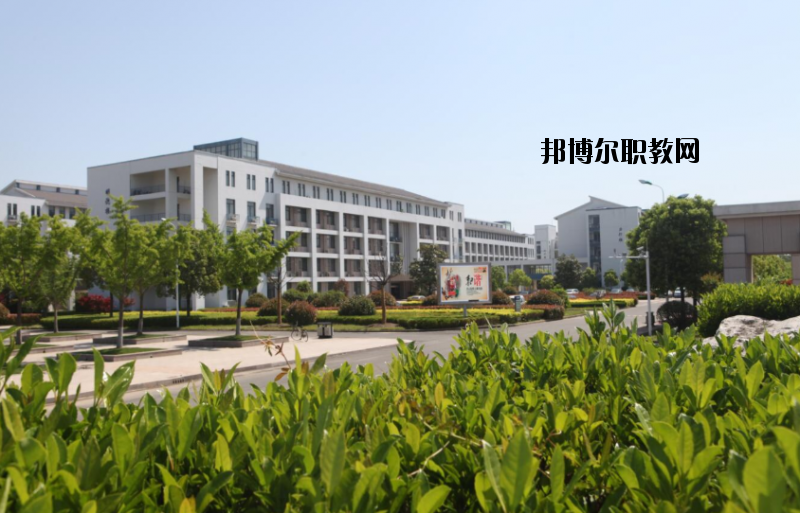 江蘇財經(jīng)職業(yè)技術學院2020年招生辦聯(lián)系電話