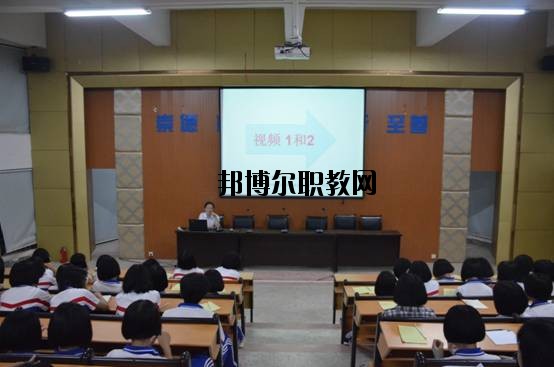 崇義職業(yè)中等專(zhuān)業(yè)學(xué)校2020年報(bào)名條件、招生要求、招生對(duì)象 