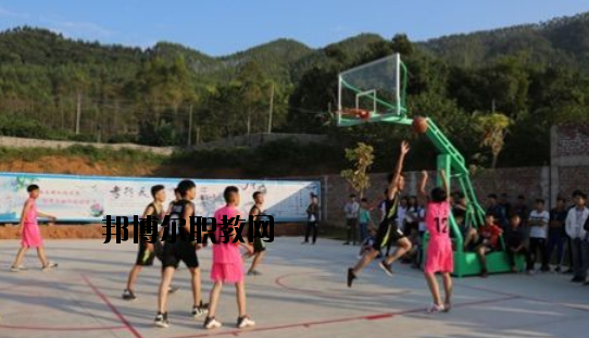 興業(yè)中等職業(yè)技術(shù)學(xué)校2020年報(bào)名條件、招生要求、招生對(duì)象 