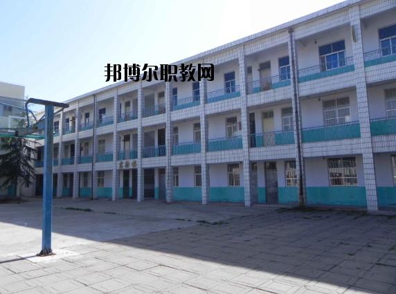 洛陽(yáng)中醫(yī)藥學(xué)校2021年報(bào)名條件、招生要求、招生對(duì)象