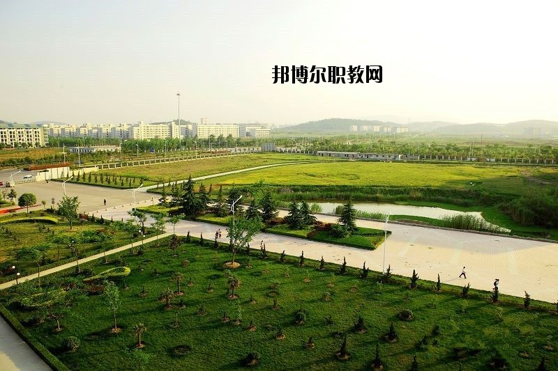 云夢(mèng)中等職業(yè)技術(shù)學(xué)校2020年報(bào)名條件、招生要求、招生對(duì)象
