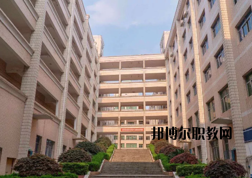 新余新興產(chǎn)業(yè)工程學校2020年報名條件、招生要求、招生對象