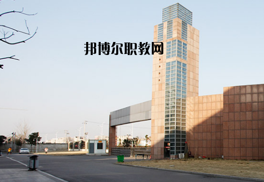鳳臺(tái)職業(yè)教育中心2020年報(bào)名條件、招生要求、招生對(duì)象