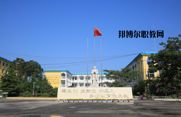 鄭州外資企業(yè)管理中等專業(yè)學(xué)校2021年報(bào)名條件、招生要求、招生對(duì)象
