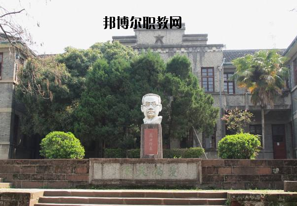 徽州師范學(xué)校怎么樣、好不好
