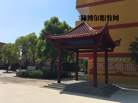 潁上信息工程學(xué)校怎么樣、好不好