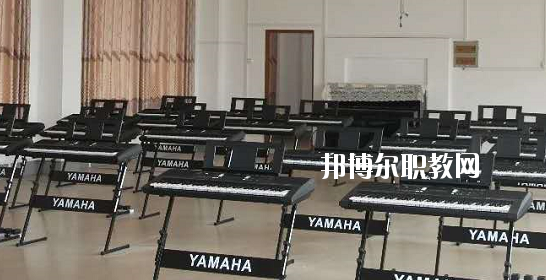 忻城職業(yè)技術(shù)學(xué)校2020年報(bào)名條件、招生要求、招生對象