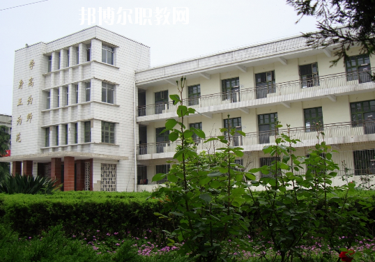 安徽霍邱師范學(xué)校2020年報(bào)名條件、招生要求、招生對(duì)象
