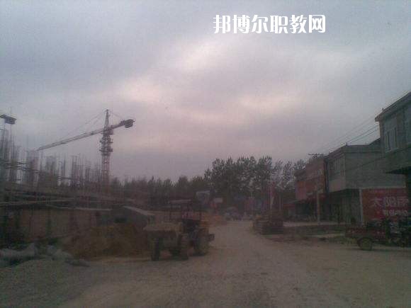 沈丘職業(yè)教育中心2021年報(bào)名條件、招生要求、招生對(duì)象