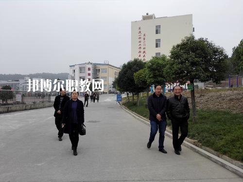 綿陽游仙職業(yè)教育中心2020年報名條件、招生要求、招生對象