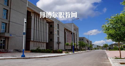 金昌市理工中等專業(yè)學(xué)校2020年報名條件、招生要求、招生對象
