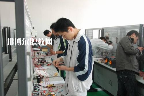 蓬安縣濟渡職業(yè)中學2020年報名條件、招生要求、招生對象