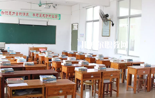 廉江興華職業(yè)技術學校網站網址