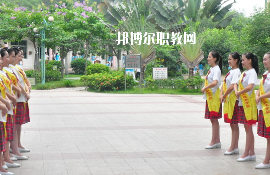 廣東黃埔衛(wèi)生職業(yè)技術(shù)學(xué)校2020年報(bào)名條件、招生要求、招生對象