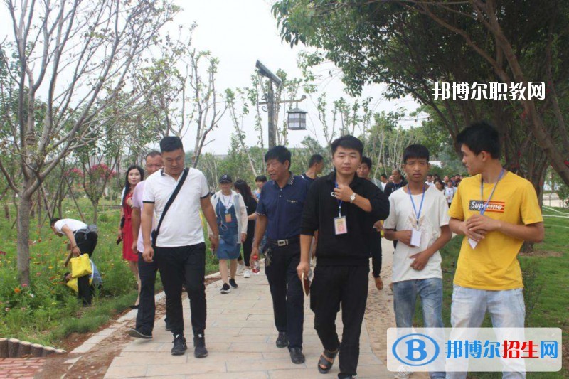 中國共產(chǎn)主義青年團(tuán)河南省團(tuán)校2021年報(bào)名條件、招生要求、招生對象