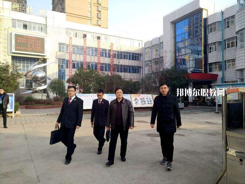 潢川縣職業(yè)教育中心2021年報(bào)名條件、招生要求、招生對象