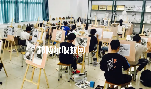 惠州科貿(mào)職業(yè)技術(shù)學校2020年報名條件、招生要求、招生對象