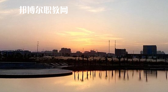 銅陵市理工學校2021年報名條件、招生要求、招生對象 