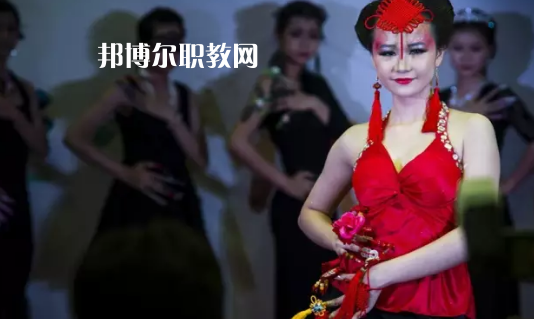 汕頭琪雅美容化妝職業(yè)技術(shù)學校2021年報名條件、招生要求、招生對象
