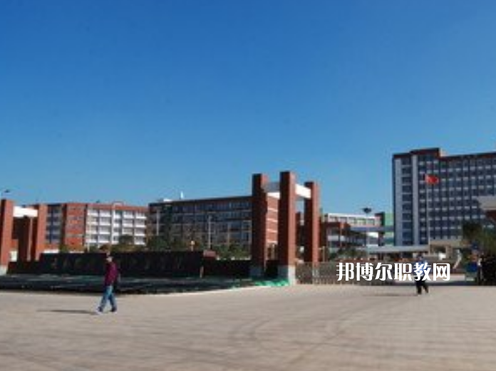 重慶松溉中等職業(yè)技術(shù)學(xué)校2021年報(bào)名條件、招生對(duì)象