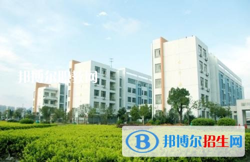 邢臺(tái)職教中心2018年報(bào)名條件、招生對(duì)象