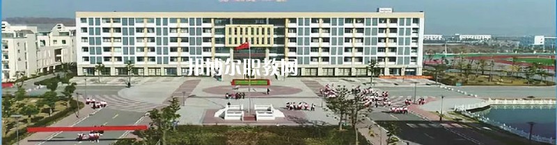 霍山職業(yè)學校2021年報名條件、招生要求、招生對象