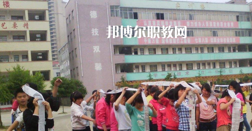 甕安鴻翔中等職業(yè)技術(shù)學(xué)校2021年報(bào)名條件、招生要求、招生對(duì)象