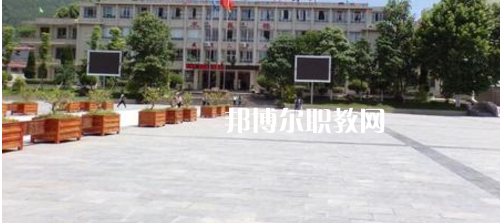 遵義計算機學(xué)校2021年報名條件、招生要求、招生對象
