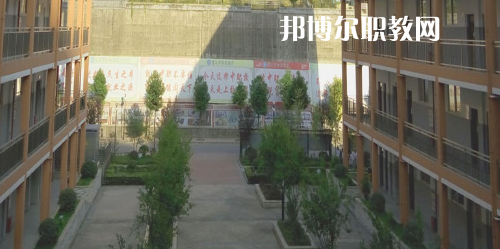 遵義市紅花崗區(qū)經(jīng)濟(jì)職業(yè)技術(shù)學(xué)校2021年報(bào)名條件、招生要求、招生對象