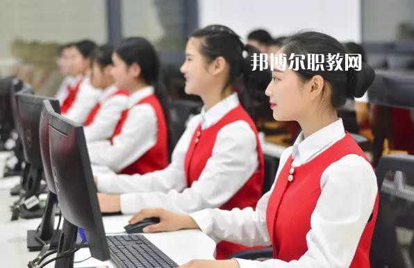 云龍縣民族職業(yè)高級中學(xué)2021年學(xué)費、收費多少