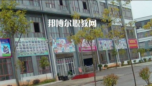 黔西南州英才職業(yè)技術(shù)學校怎么樣、好不好