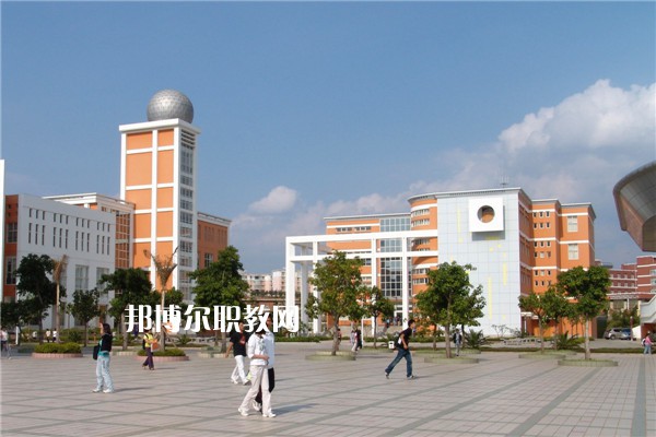 蒙自職業(yè)高級中學2021年報名條件、招生要求、招生對象