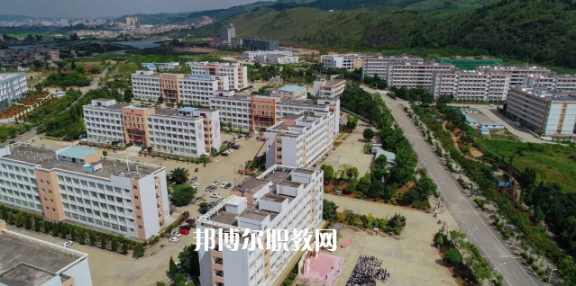 文山農(nóng)業(yè)學校2021年學費、收費多少