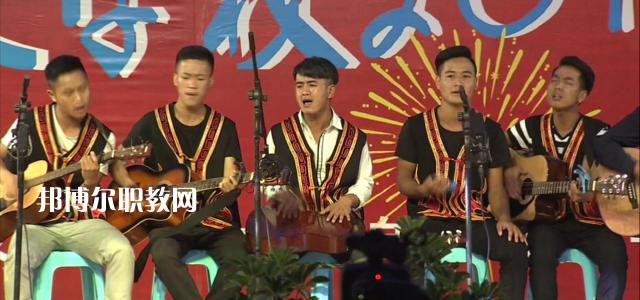四川省彝文學校怎么樣、好不好