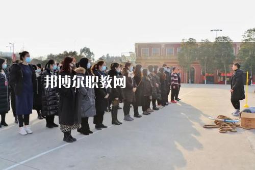 四川五月花技師學(xué)院2021年學(xué)費(fèi)、收費(fèi)多少