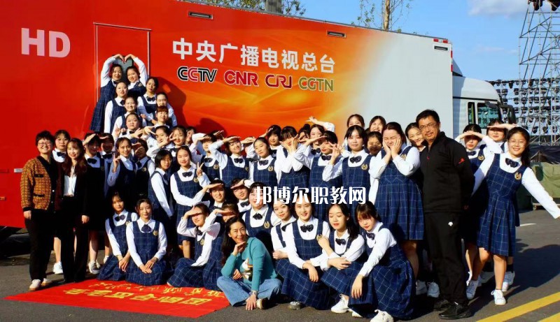 江蘇戲劇學(xué)校2022年報(bào)名條件、招生要求、招生對(duì)象