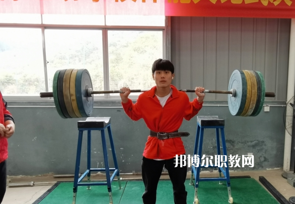 貴州體育運(yùn)動(dòng)學(xué)校2022年收費(fèi)、學(xué)費(fèi)多少