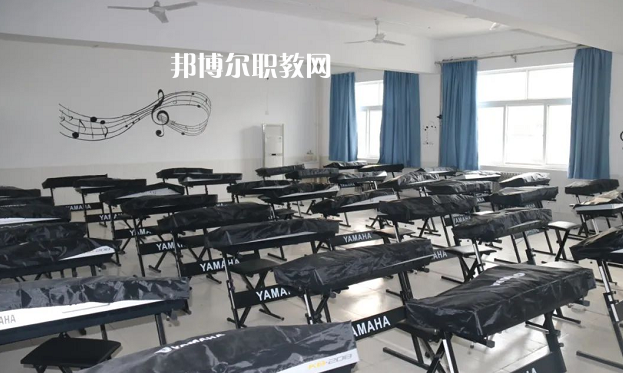 渭南華州區(qū)職業(yè)教育中心2022年報名條件、招生要求、招生對象