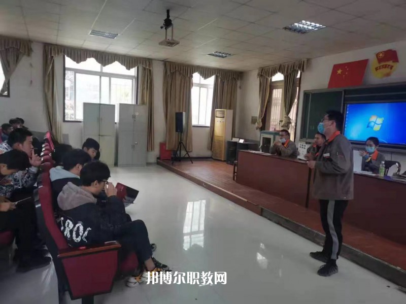 江蘇省賈汪中等專業(yè)學(xué)校2022年報名條件、招生要求、招生對象