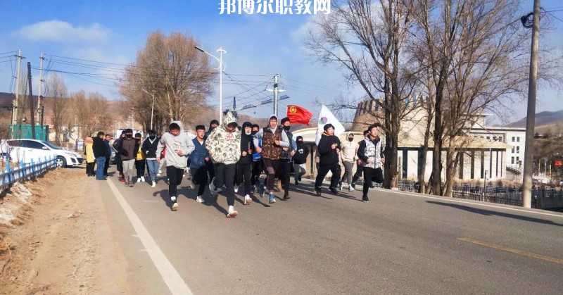 肅南縣職教中心2022年學(xué)費、收費多少