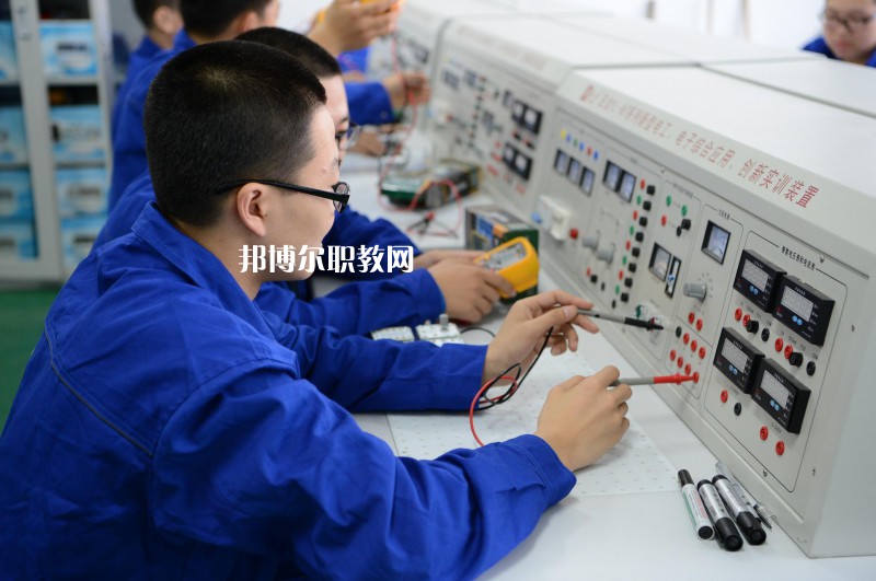 唐山建筑工程學(xué)校2022年報(bào)名條件、招生要求、招生對(duì)象